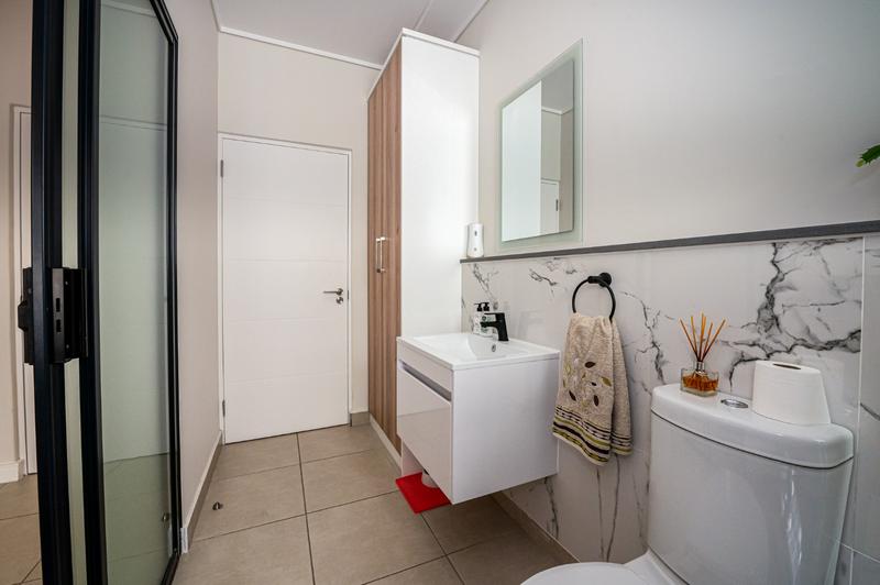 To Let 2 Bedroom Property for Rent in Sandown Western Cape